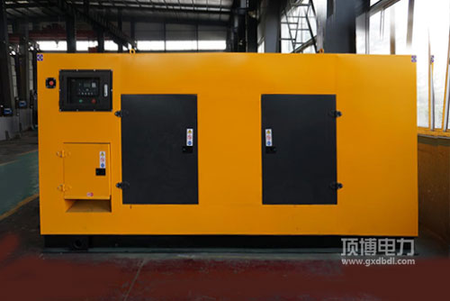 靜音性能好，是學(xué)校選擇頂博低噪音柴油發(fā)電機(jī)組原因